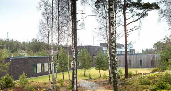 In terms of location, design and interior, Halden Prison has been designed to reflect life outside its walls as an important tool during inmates’ sentences. 